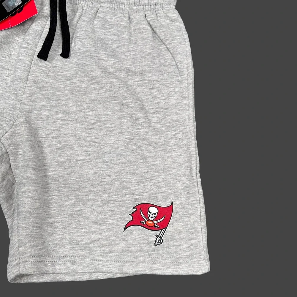 NFL Team Apparel Tampa Bay Buccaneers Shorts Mens Small Gray Fleece Athletic